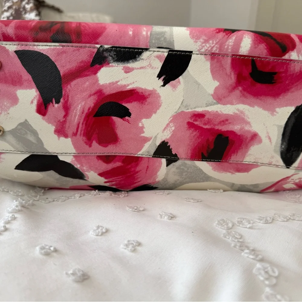 Kate Spade Pink Floral Tote with Black Bow - Picture 3 of 12
